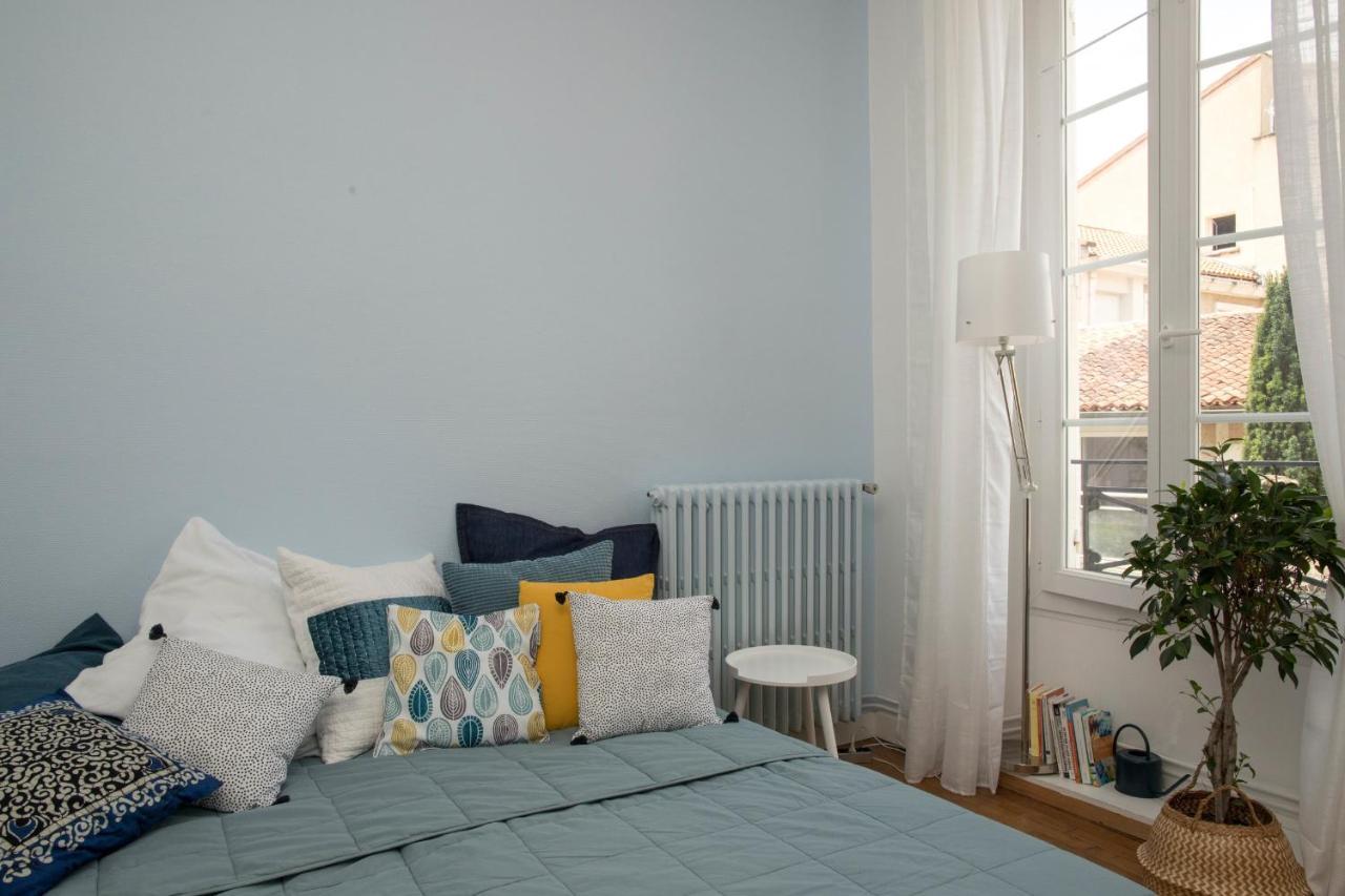 Grand Studio Zen Dans L'Hyper Centre De Poitiers Apartment Exterior photo