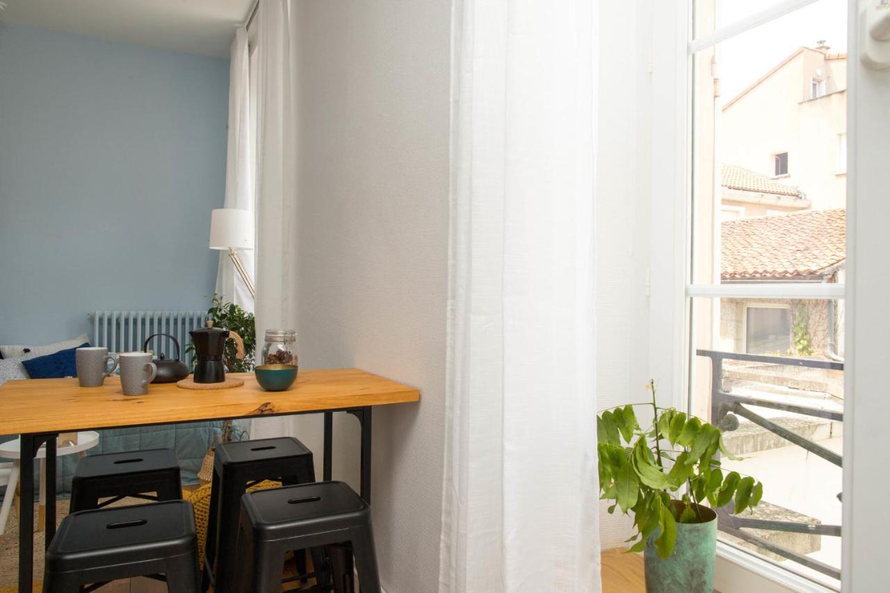 Grand Studio Zen Dans L'Hyper Centre De Poitiers Apartment Exterior photo