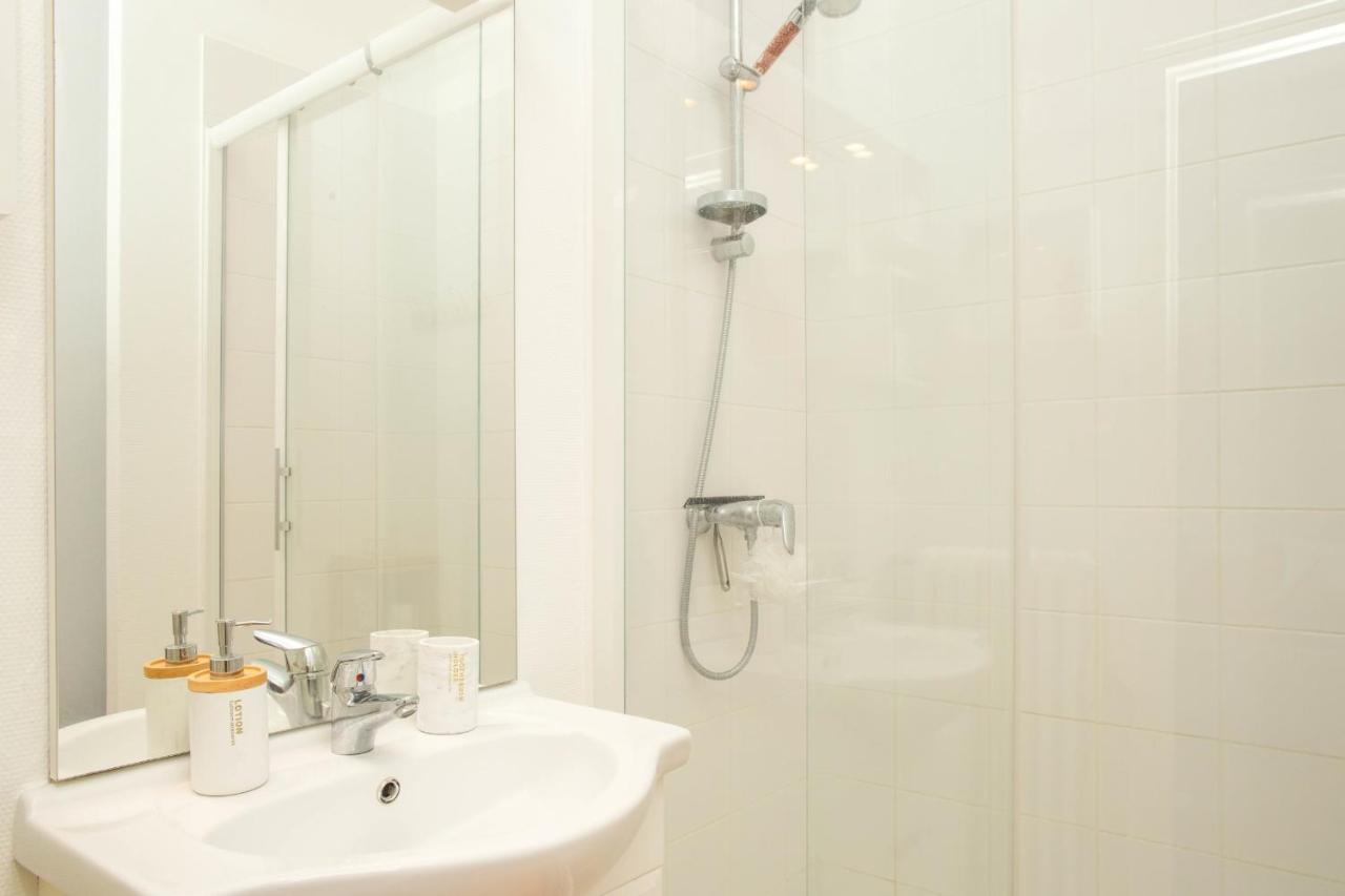 Grand Studio Zen Dans L'Hyper Centre De Poitiers Apartment Exterior photo